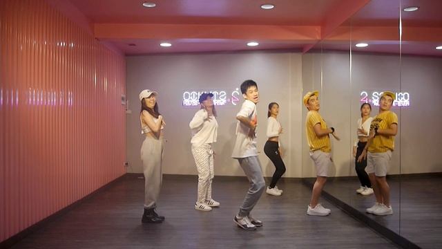 [KPOP] (G)I-DLE - TOMBOY Class ver. | Golfy Dance Fitness / Dance Workout | คลาสเต้นออกกำลังกาย смотреть онлайн