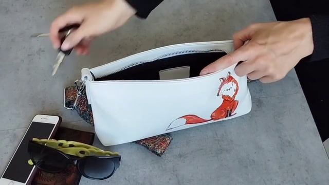 Кожаный клатч с авторским рисунком смотреть онлайн