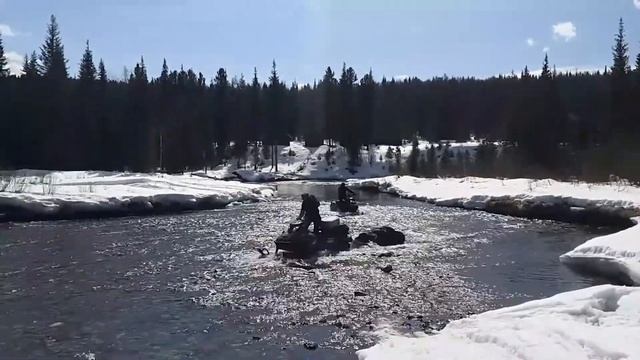 Отправились на снегоходах к озеру Пезо в Восточные Саяны | фрирайд, снежные вершины, бобёр и мужики смотреть онлайн