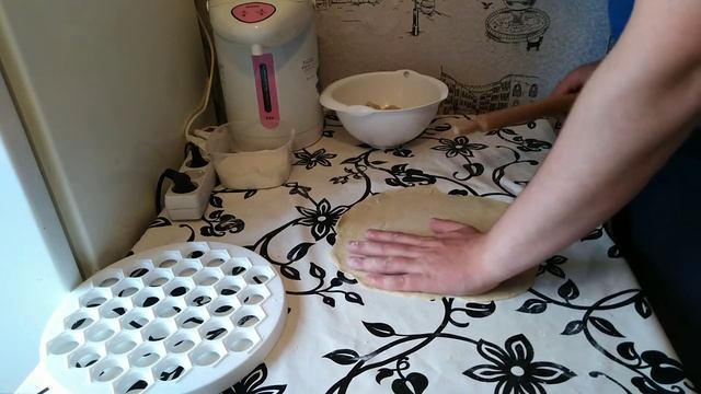 Домашнии пельмешки легко и вкусно смотреть онлайн
