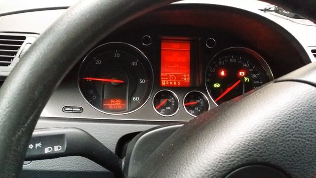 VW Passat B6 BMP 2.0/DSG6 2007 года. Двое суток подсаживает АКБ 2 смотреть онлайн