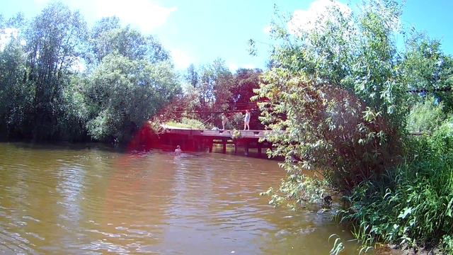 Купаемся в реке Нара 1 июля 2017 смотреть онлайн