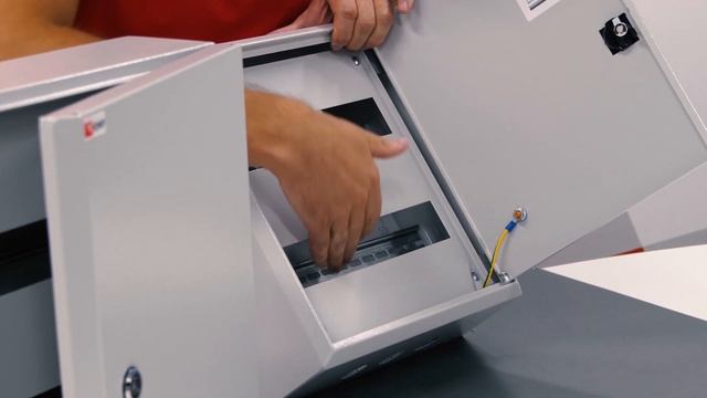 Корпуса распределительные (ЩРн, ЩРв) IP31/IP54. Распаковка смотреть онлайн