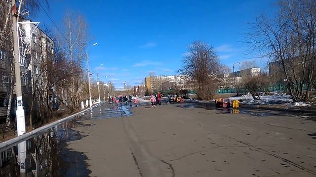 2019-03-28 Алиса на роликах, открытие сезона//+1° C, Братск, Сибирь, Россия