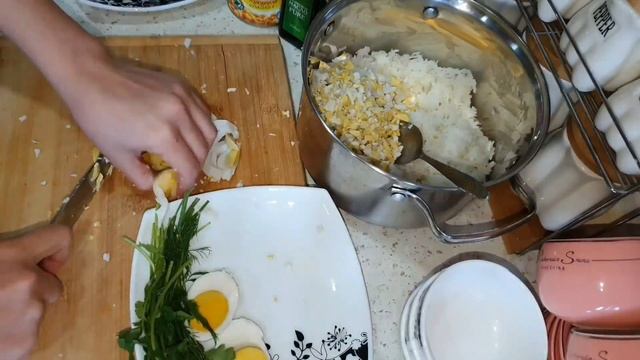 GURUCHDAN MAZZALI TANSIQ SALAT  JUDA HAM ZO'R/SALAD WITH RICE