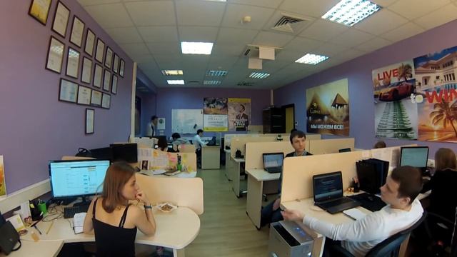 Один день из жизни агентства. смотреть онлайн