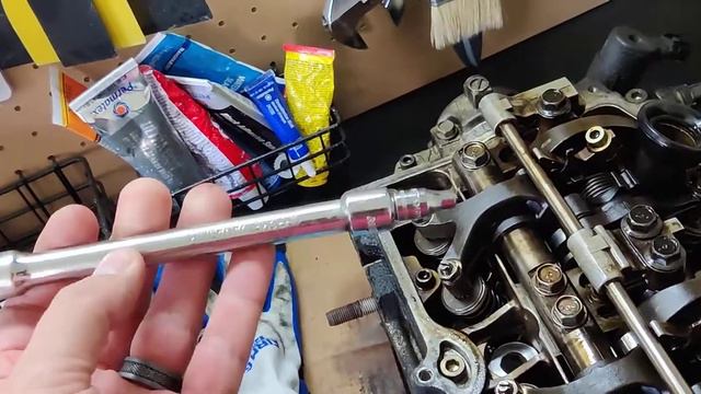 Subaru EJ253 2.5i AVLS SOHC Valvetrain Rocker Arm Assembly Removal And Install