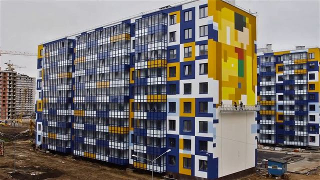 Картины Климта на стенах австрийского квартала в Кудрово смотреть онлайн