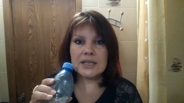 #упражненияотморщин #убратькисетныеморщины Упражнение с бутылкой для губ и от морщин. смотреть онлайн