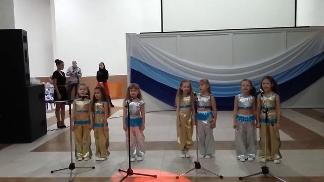 А лесу родилась елочка смотреть онлайн