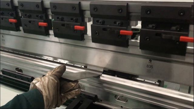 CT8 CNC Hydraulic Press Brake 3m bending machine 110 ton 3200mm смотреть онлайн