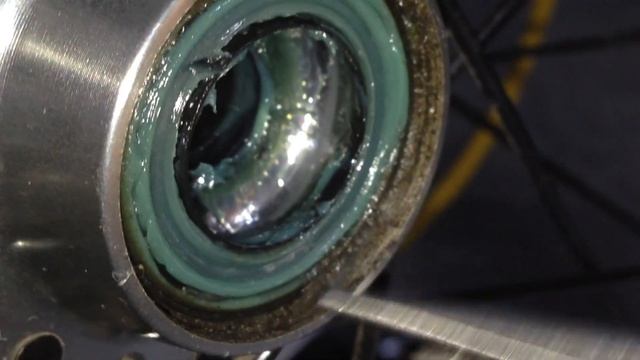 Напихал СмаZку для Тракторов в велоКолесо смотреть онлайн