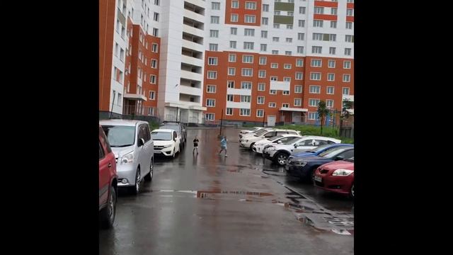 Как найти подарки в машине / подарки на день рождения ? смотреть онлайн