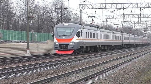 Электропоезд ЭП2Д-0207 (ЦППК) пригородный поезд №6536 Москва - Ипподром. смотреть онлайн