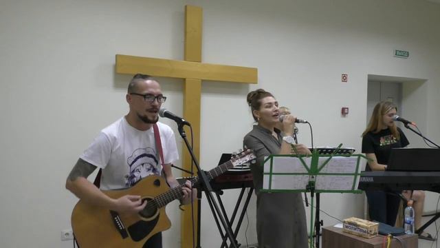 Стою,к Тебе,поднимаю руки! смотреть онлайн