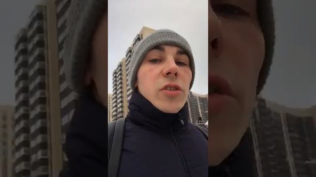 Ведущий Максим Савин рассказывает об обучении в Школе Synergy смотреть онлайн