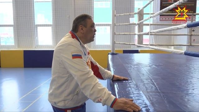 В спортивной школе имени Валериана Соколова в зале бокса всегда многолюдно. смотреть онлайн