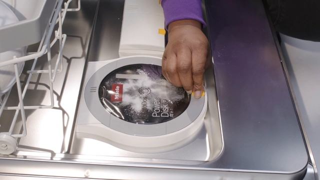 Miele AutoDos G 7160 SCVi Integrated Smart Dishwasher - Hands On смотреть онлайн