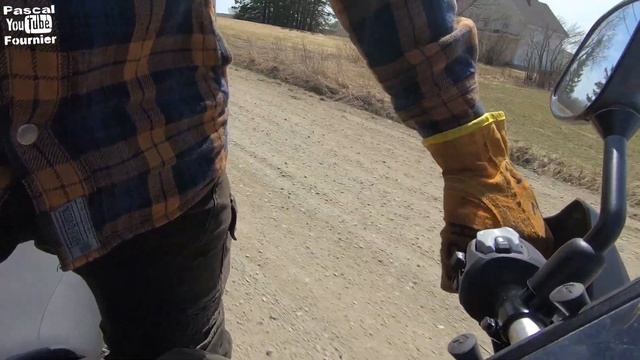 Suzuki V-Strom 650 XT La moto Aventure abordable. смотреть онлайн