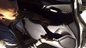 Снятие обшивки двери Honda Fit hybrid 2014 год gp5