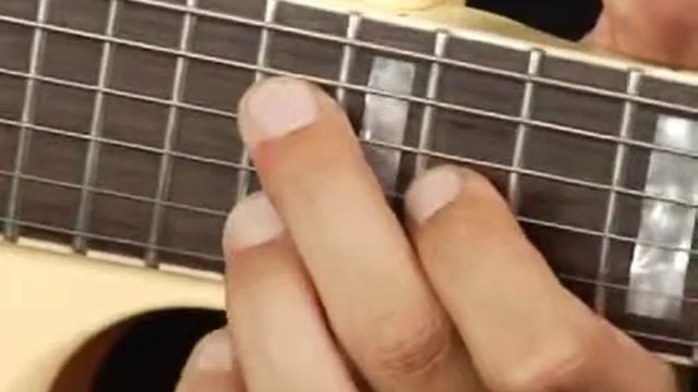 Play Eb Dim Chord on the Middle Top Guitar Strings: 1st Inversion : Guitar Chord Dictionary 12 смотреть онлайн