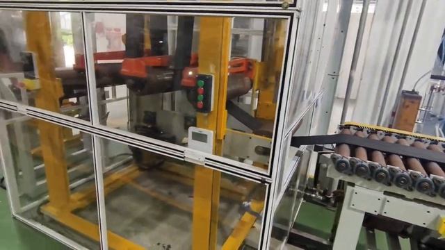 Двухшнековый экструдер с валковой головкой. Twin screw sheeter смотреть онлайн