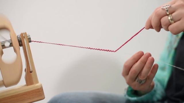 Пряжа ручного прядения - Как сделать крученую пряжу в два сложения