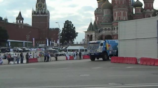 Ралли Шелковый путь. Старт грузовиков. смотреть онлайн