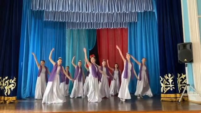 Ансамбль танца "Томирис". Вальс "Белый танец" смотреть онлайн