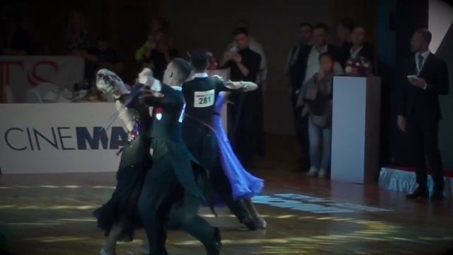 Глеб Головачев и София Глотова - Венский Вальс | UNION Dance Plaza 2016 | Юниоры 2 Стандарт смотреть онлайн