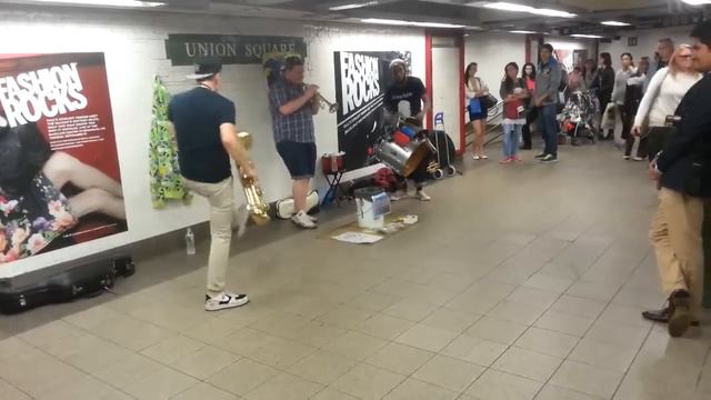 Фристайл в переходе смотреть онлайн