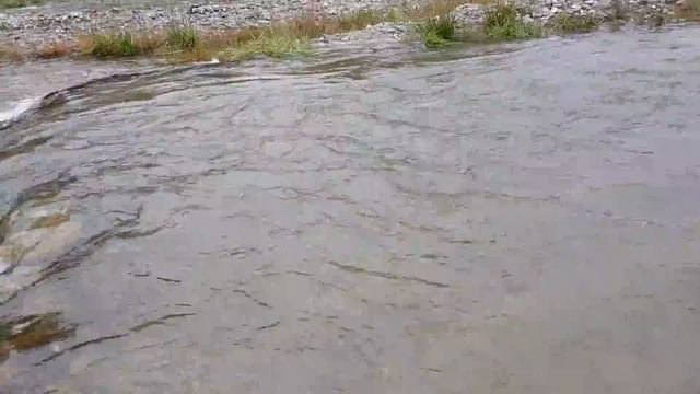Запруда на горной реке. смотреть онлайн