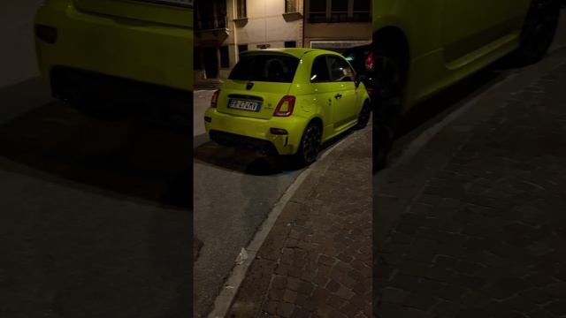 Spotted green Abarth 595 competizione (180hp)? #abarth #595 #carspotting #hothatch смотреть онлайн