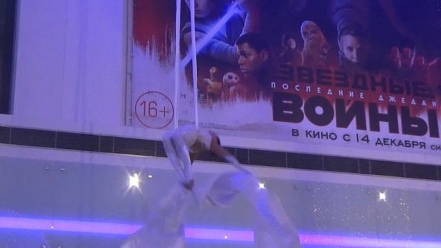 Воздушные акрабаты(15 лет Капитолий,23.12.17) смотреть онлайн