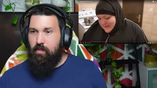 I discuss testing out TikTok & sneaky morning Elotes ft. Foodie Beauty смотреть онлайн