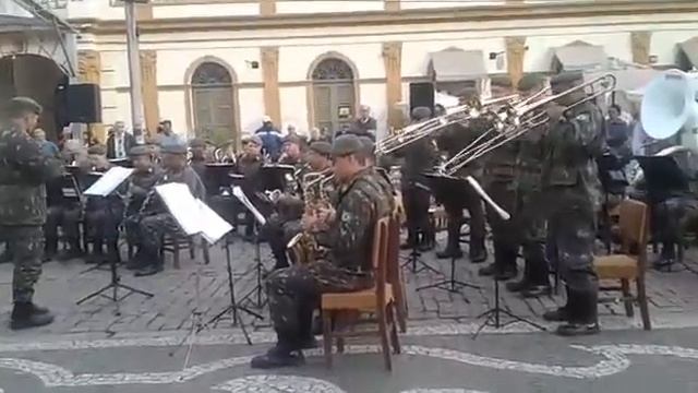 Военный оркестр Despacito ►Военные играют Деспасито смотреть онлайн