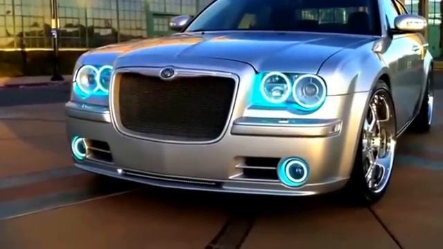 Chrysler 300C w/ ORACLE ColorSHIFT 2.0 Halos Installed by Advanced Automotive Concepts смотреть онлайн