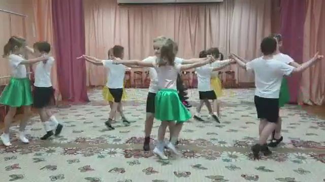 Детский танец.Ансамбль Радуга смотреть онлайн