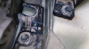 Замена тросика капота Volvo S60.mp4