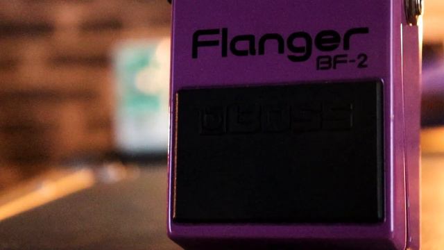 PEDALS BATTLE - BOSS Flanger BF2 vs Ibanez Flanger FL9 смотреть онлайн