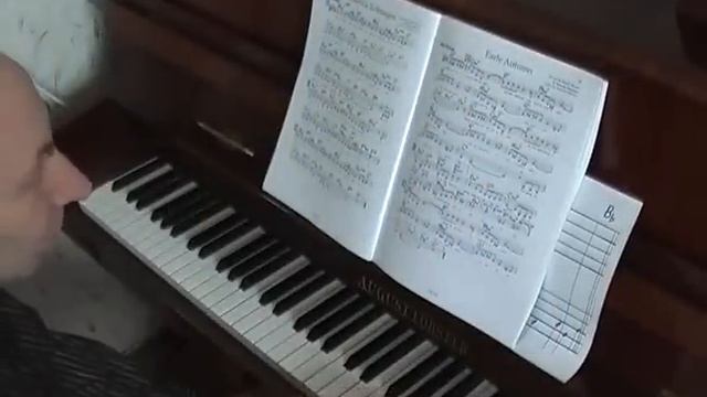 Урок пианино № 4. Что такое аккорды и как их играть на пианино. Часть 2 смотреть онлайн