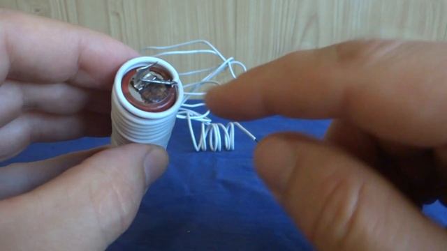 НЕ ВЫБРАСЫВАЙ СТАРЫЙ АККУМУЛЯТОР ⚒️ Грелка для Рук Своими Руками ? смотреть онлайн