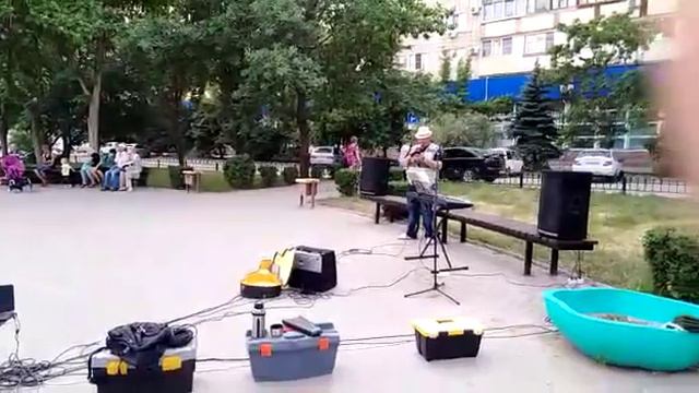 Сергей Сарычев Звёзды нам светят в ночи. смотреть онлайн