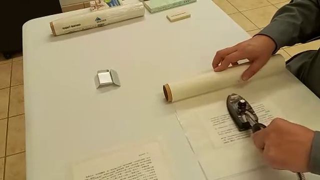 How to repair and preserve damaged pages with Filmoplast R смотреть онлайн