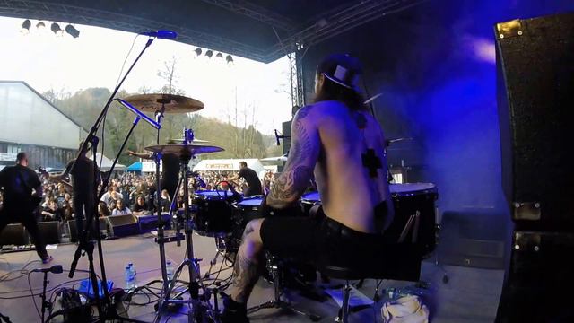 L'ESPRIT DU CLAN - Mesdames & Messieurs / Circus Frénésie (live drum cam) смотреть онлайн