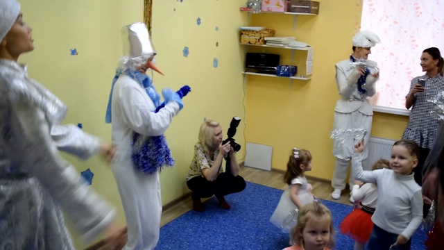 Новогодний праздник 27.12.16 в 11-00. смотреть онлайн