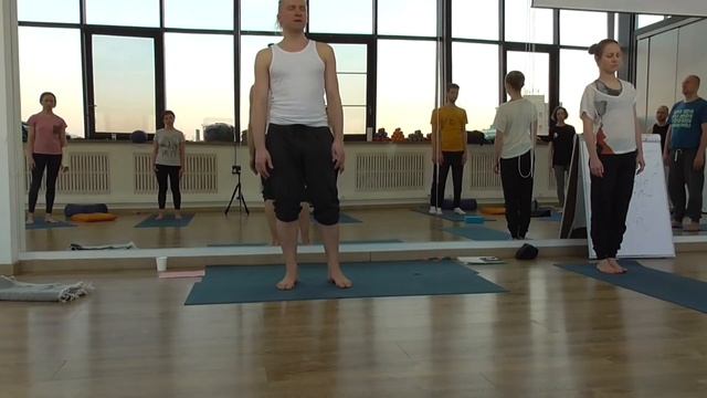 Гравитационный камертон - специальное упражнение смотреть онлайн