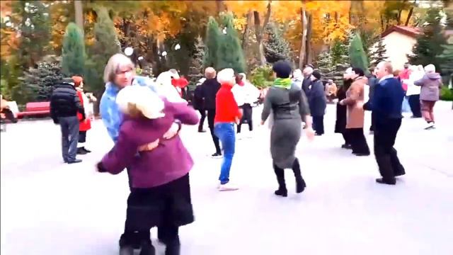 ЧТО МНЕ ДЕЛАТЬ С ЛЮБОВЬ СВОЕЙ Я НЕ ЗНАЮ смотреть онлайн