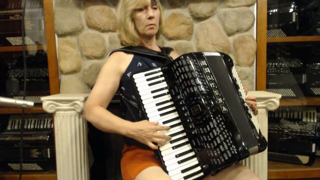 2719 - Black Beltuna Prestige III Piano Accordion LMM 41 120 $3999 смотреть онлайн