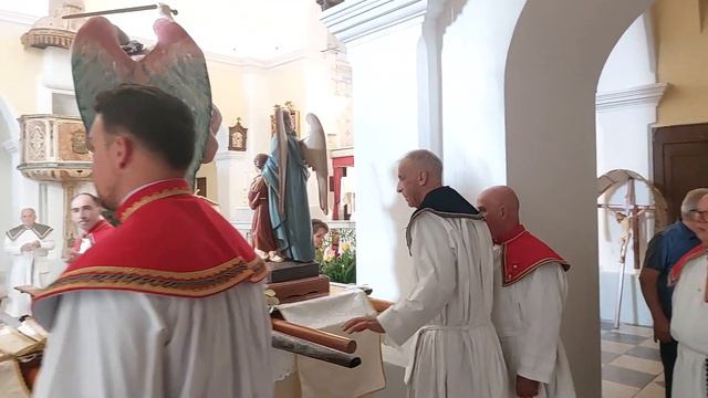 NEONELI. I Santi arcangeli vengono portati nella chiesa campestre de S"Angelu смотреть онлайн